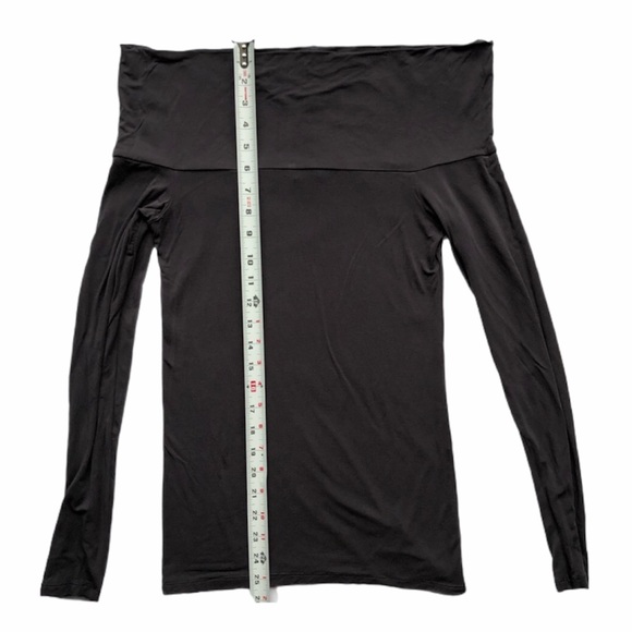 Aritzia Wilfred Off The Shoulder Grey Long Sleeve Bodel Top Size Medium - Picture 8 of 12